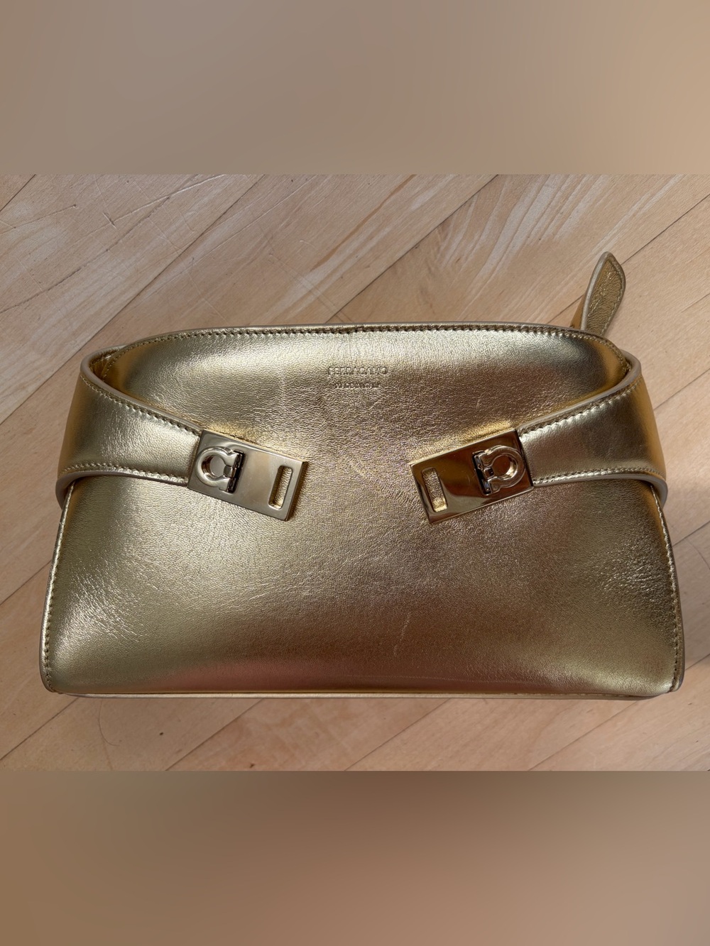 Ferragamo Gold Hug Clutch/Crossbody Bag - Picture 2 of 6